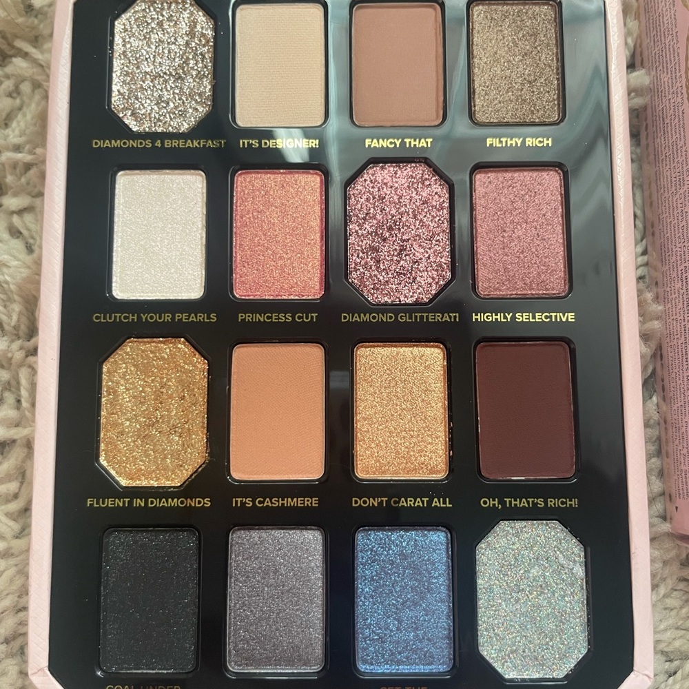 Eyeshadow Palette